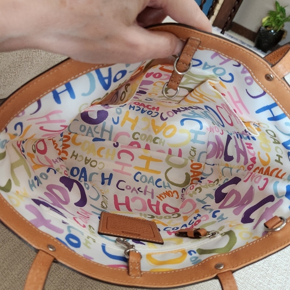 Like New Coach Hampton Pastel Striped Satchel Tote Bag Purse - Picture 9 of 13